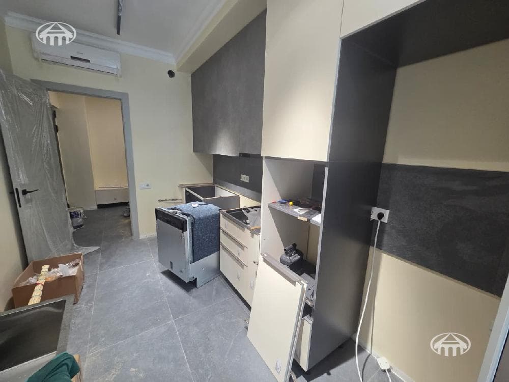 Apartment · 3 rooms · 107 m² · Kanaker-Zeytun