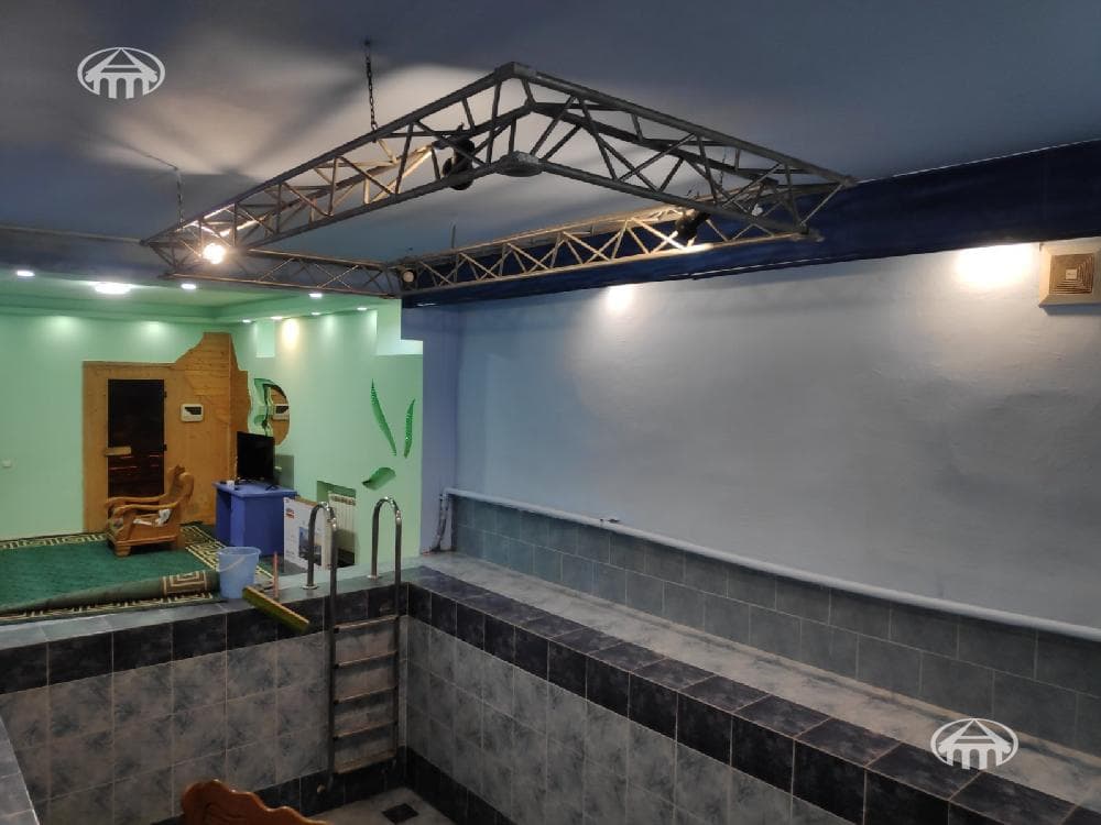 Hotel · 745 m² · Erebuni