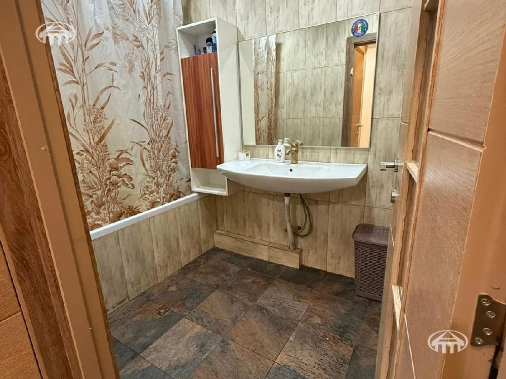 Квартира · 4 комн. · 78 м² · Нор-Норк