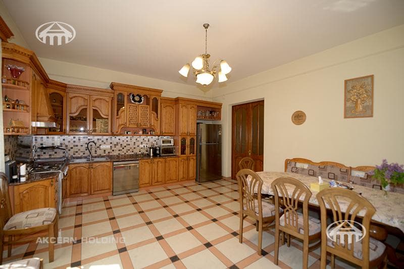 Особняк · 6 комн. · 586 м² · Норк-Мараш