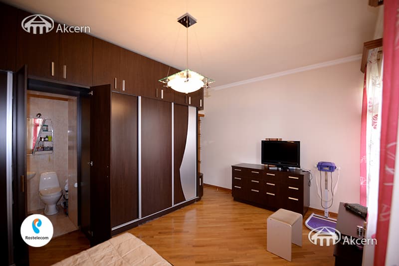Բնակարան · 5 սեն. · 350 մ² · Կենտրոն