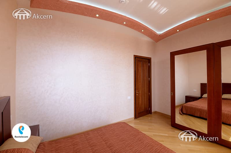 Mansion · 7 rooms · 729 m² · v. Arinj