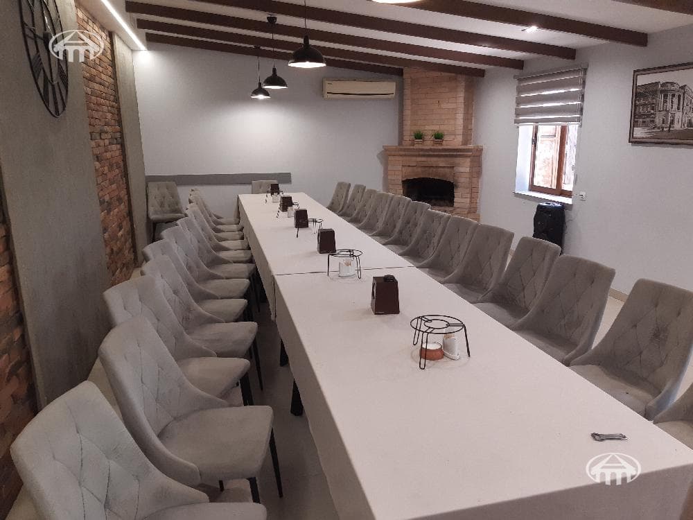 Restaurant · 590 m² · Djrvej