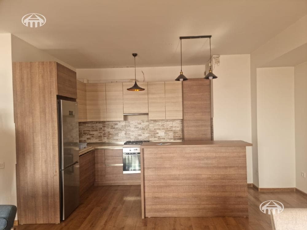 Apartment · 3 rooms · 90 m² · Arabkir