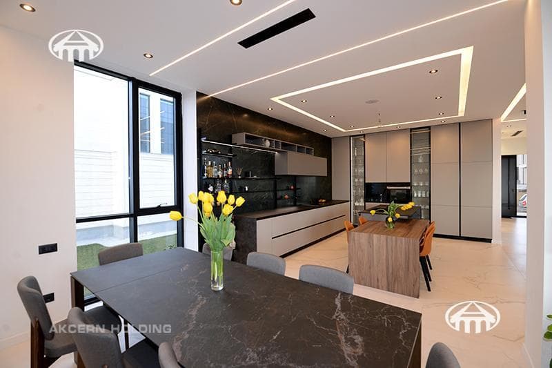 Mansion · 5 rooms · 535 m² · Vahagni