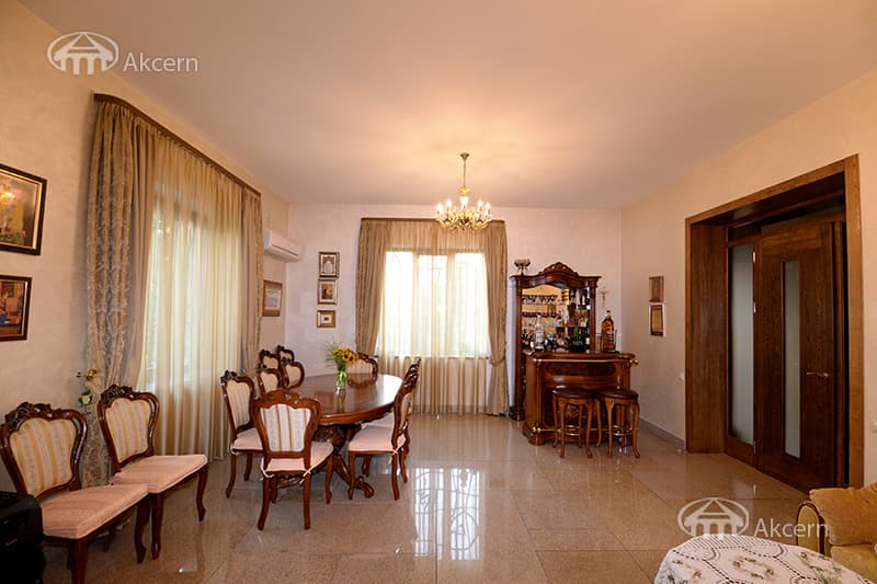 Особняк · 5 комн. · 270 м² · Канакер-Зейтун
