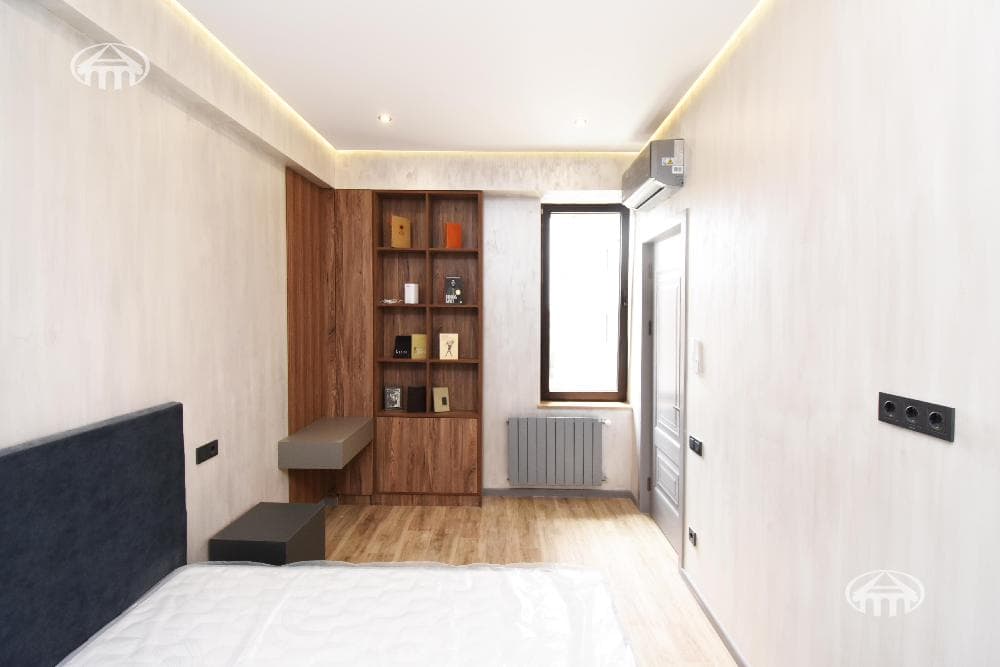 Apartment · 2 rooms · 62 m² · Kentron