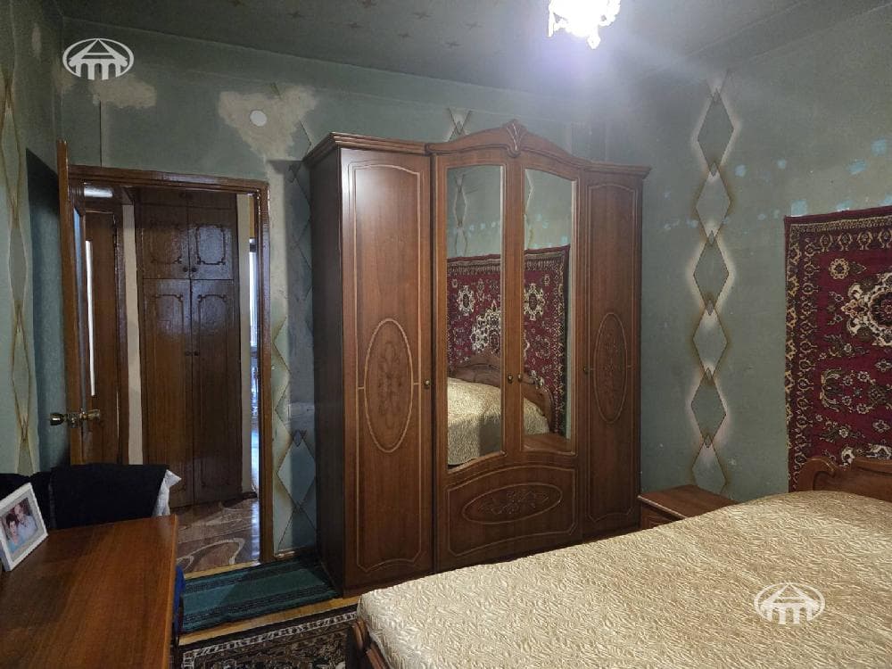 Apartment · 3 rooms · 77 m² · Kentron