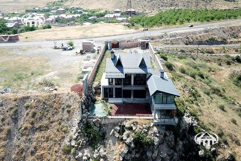 Особняк · 5 комн. · 527 м² · с. Аргел