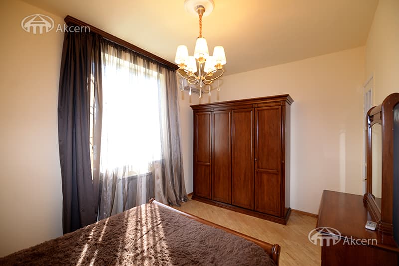 House · 5 rooms · 259 m² · Arabkir — photo 39 / 46