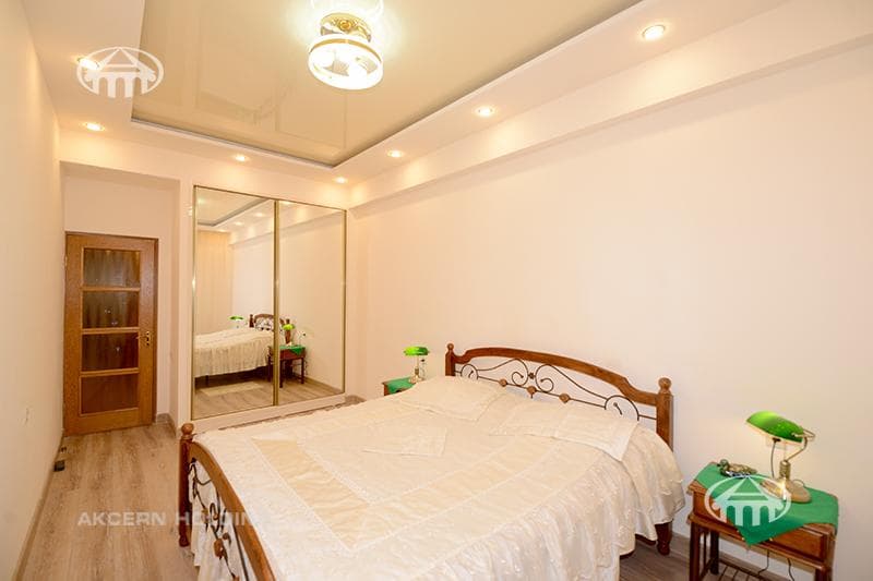 Apartment · 3 rooms · 135 m² · Kentron