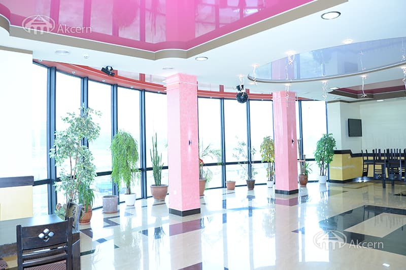 Ресторан · 778 м² · Давташен