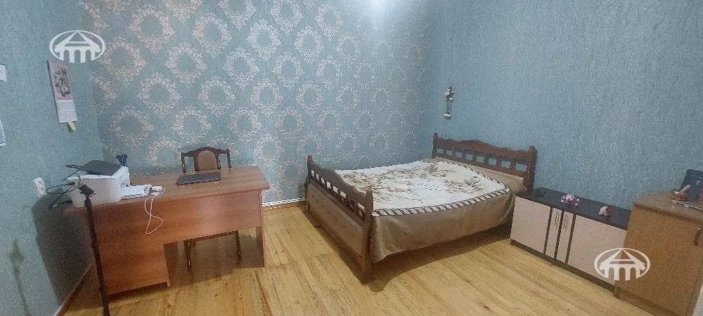 House · 4 rooms · 238 m² · Erebuni