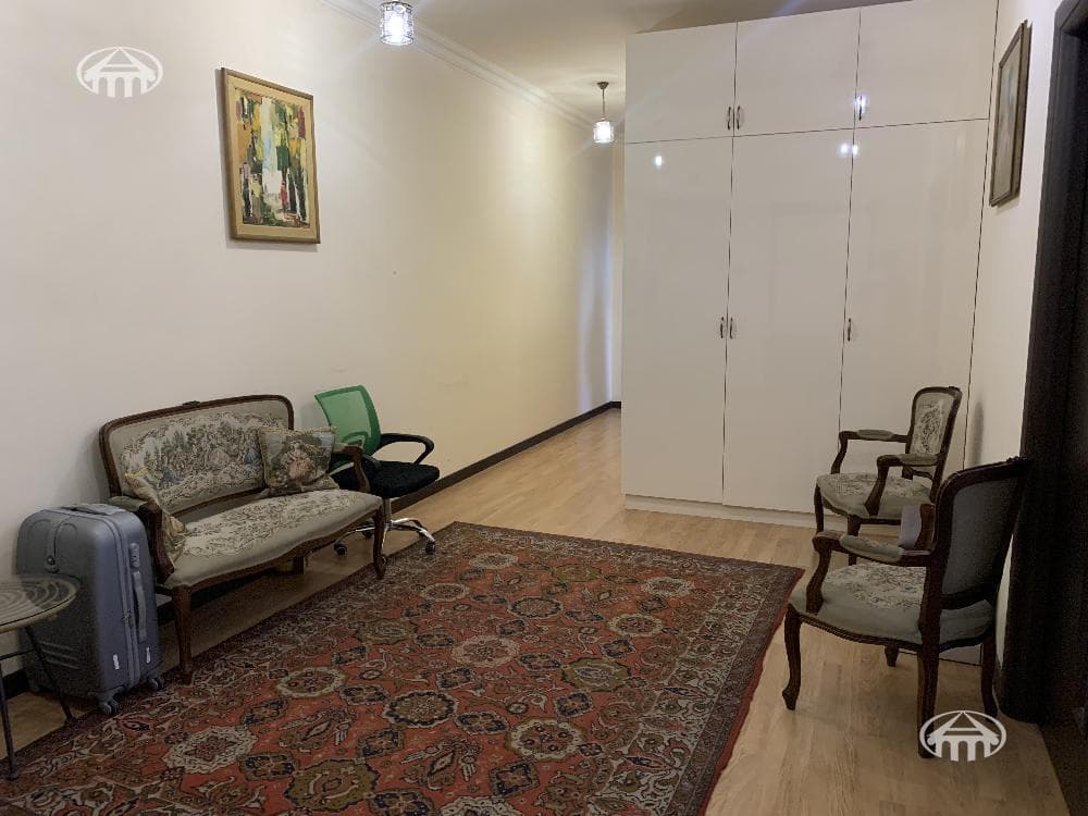 Apartment · 3 rooms · 118 m² · Arabkir