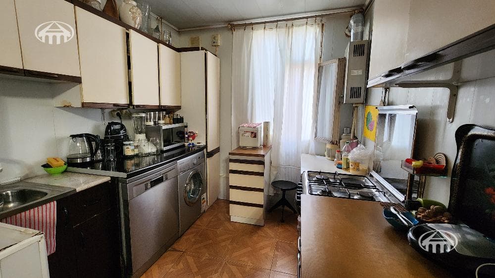 Mansion · 3 rooms · 437 m² · Arabkir