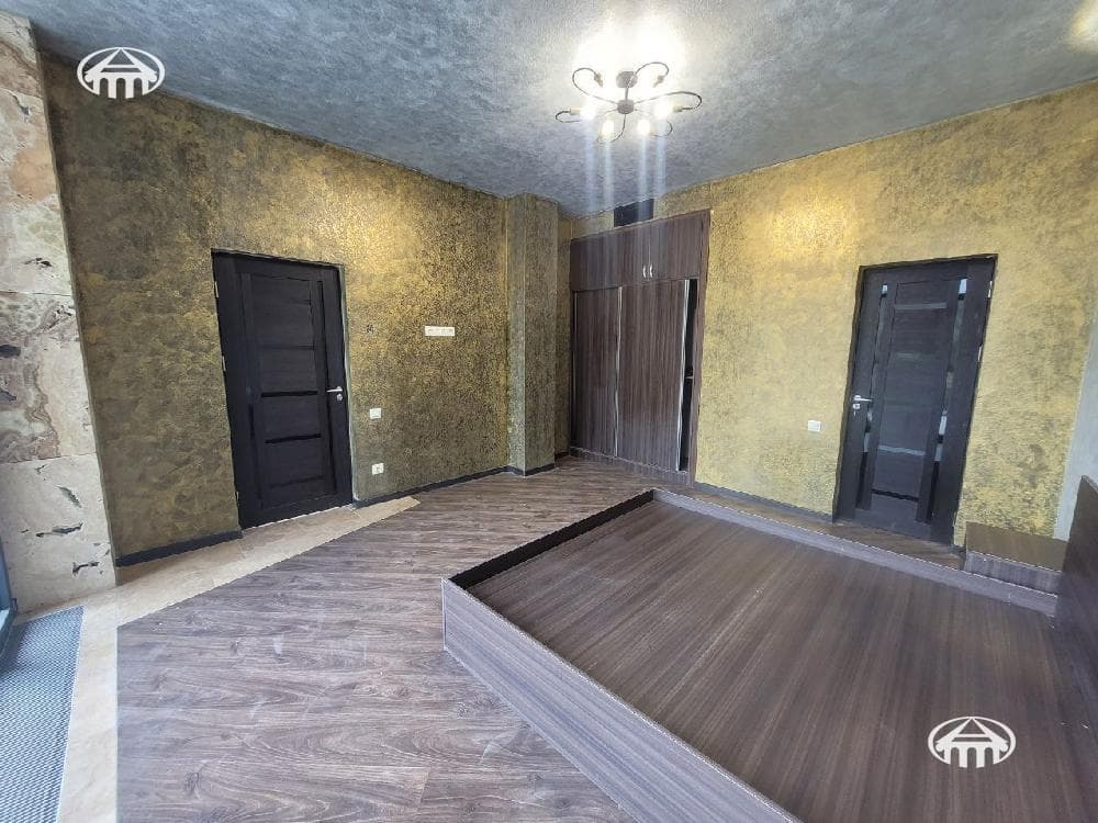 Особняк · 5 комн. · 527 м² · с. Аргел
