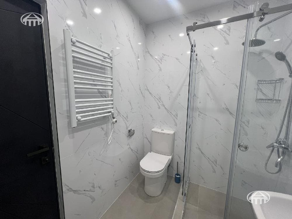 Квартира · 2 комн. · 70 м² · Кентрон