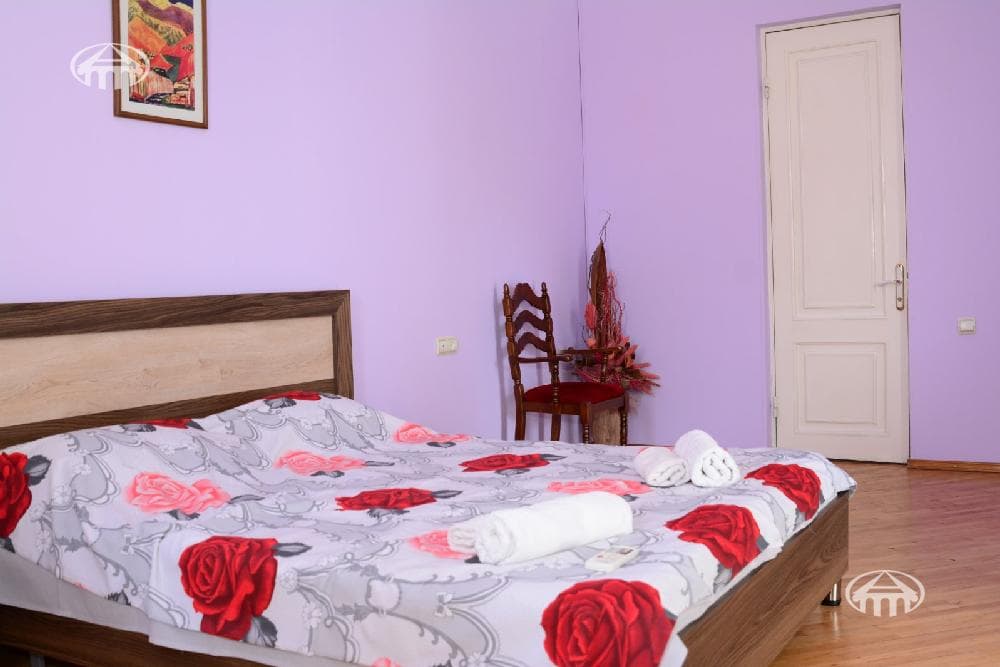 Особняк · 9 комн. · 700 м² · Арабкир