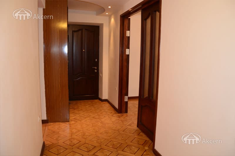 Квартира · 3 комн. · 94 м² · Кентрон