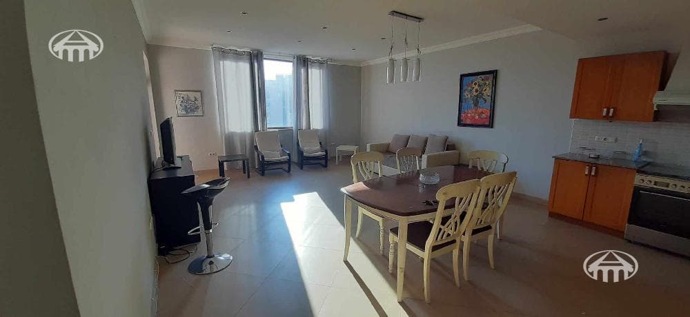 Квартира · 2 комн. · 85 м² · Кентрон
