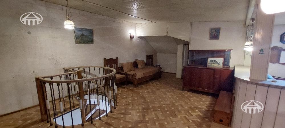 Дом · 6 комн. · 367 м² · Арабкир
