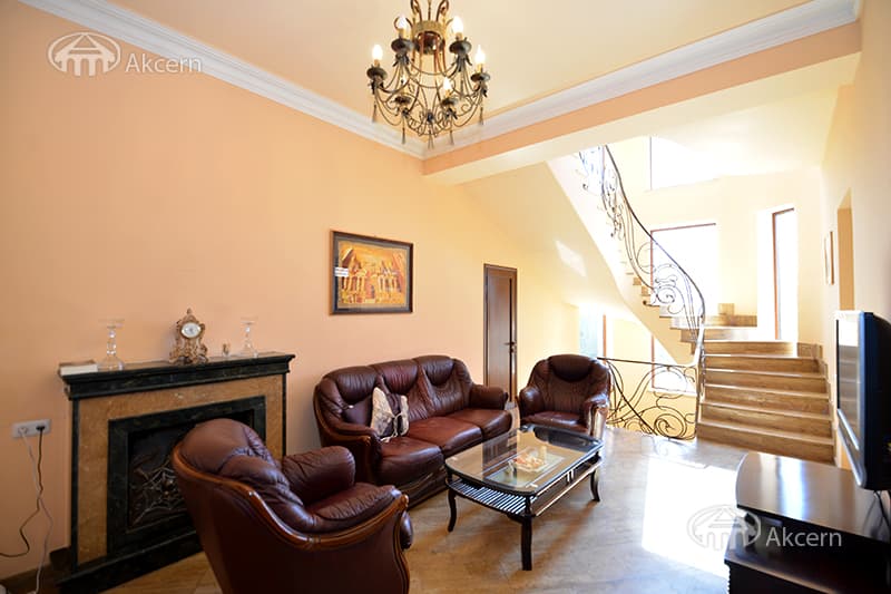 Mansion · 5 rooms · 320 m² · Nork-Marash