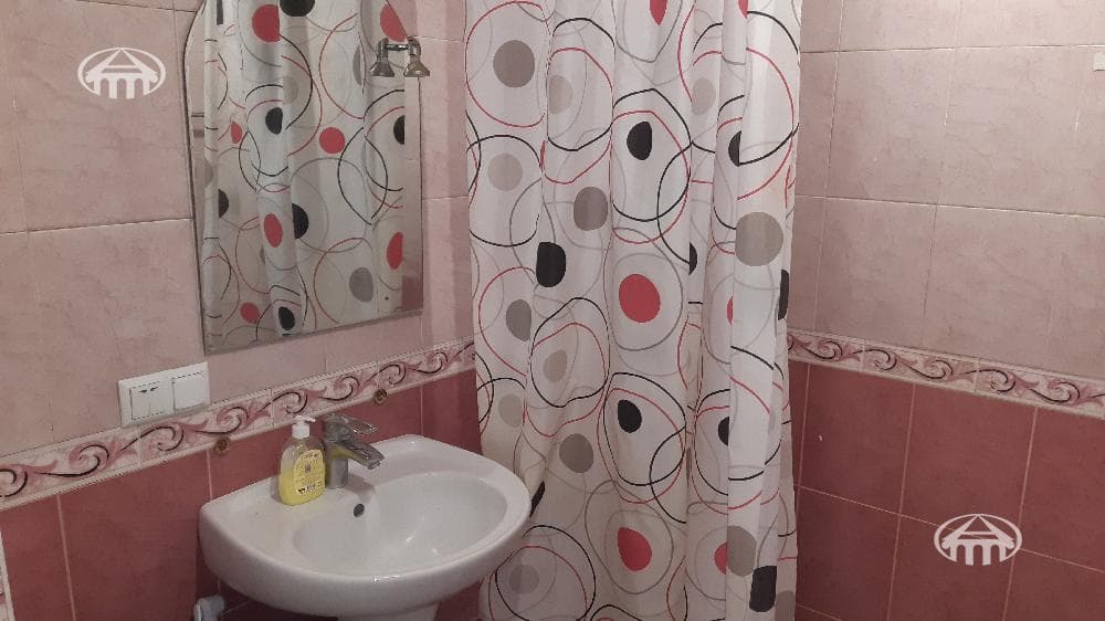 Квартира · 3 комн. · 76 м² · Арабкир