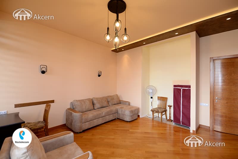 Apartment · 4 rooms · 181 m² · Kentron