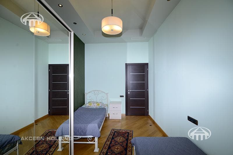 Apartment · 5 rooms · 200 m² · Arabkir