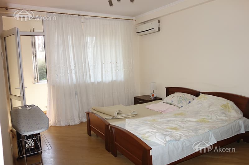 Apartment · 4 rooms · 135 m² · Kentron