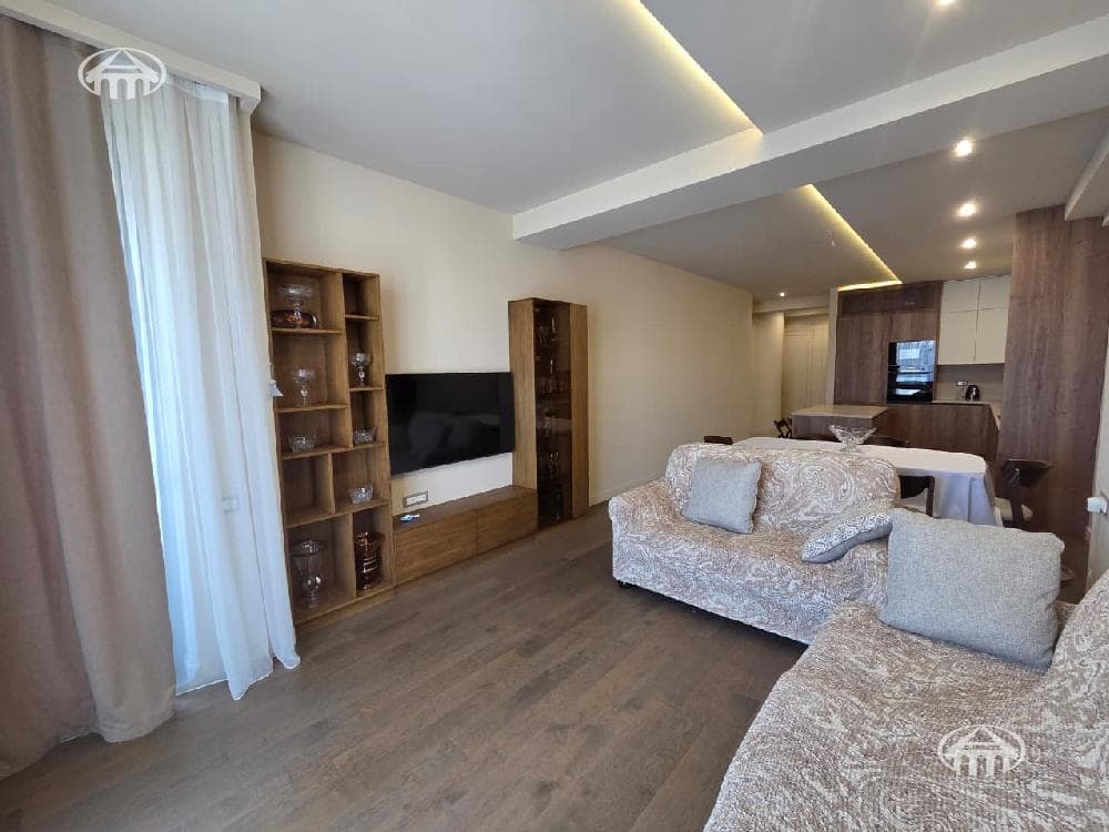 Квартира · 4 комн. · 131 м² · Арабкир