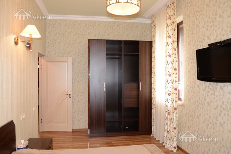 Особняк · 7 комн. · 240 м² · Цахкадзор