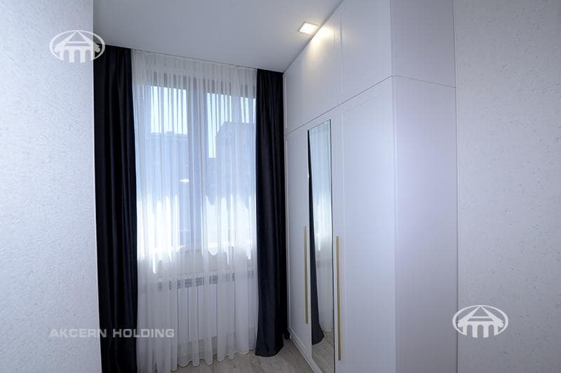Apartment · 3 rooms · 91 m² · Kentron