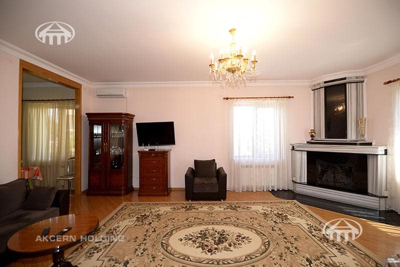 Mansion · 8 rooms · 607.5 m² · Qasax