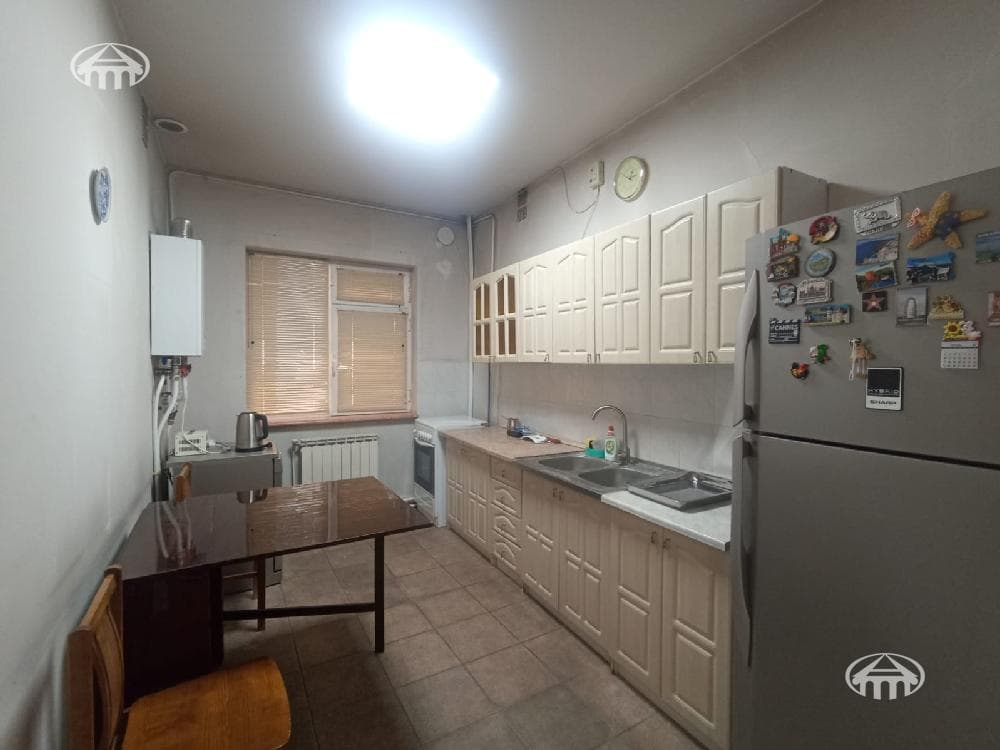 Дом · 4 комн. · 195 м² · Арабкир