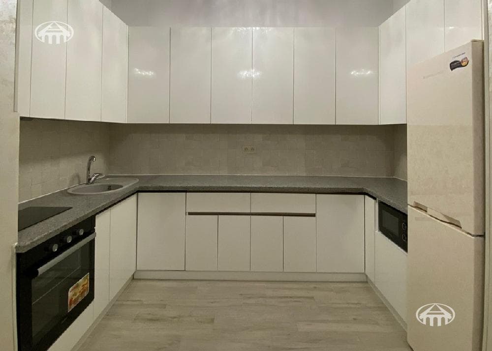 Квартира · 3 комн. · 54 м² · Кентрон