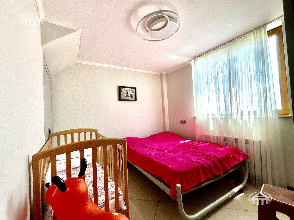 Квартира · 4 комн. · 115 м² · Кентрон