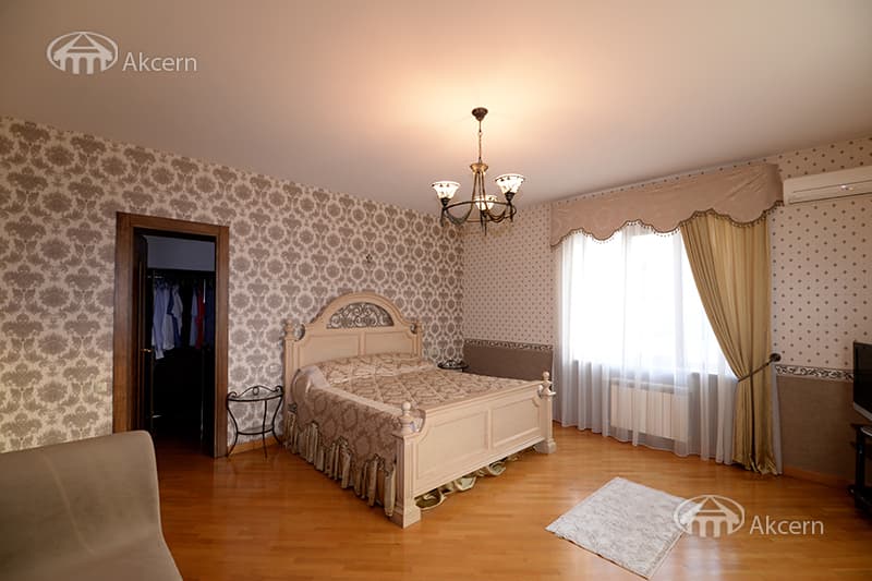 Особняк · 5 комн. · 270 м² · Канакер-Зейтун