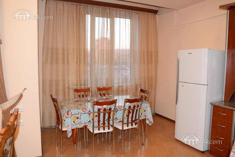 Квартира · 3 комн. · 101 м² · Кентрон