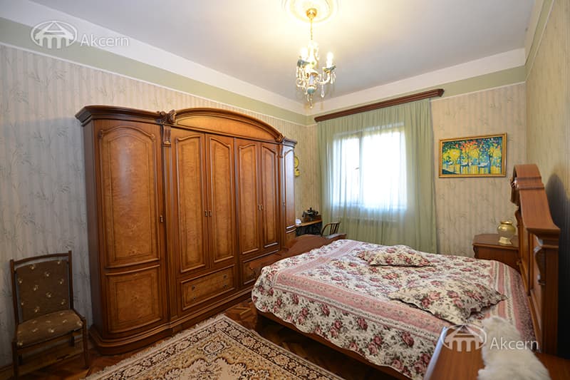 Առանձնատուն · 4 սեն. · 220 մ² · Առինջ