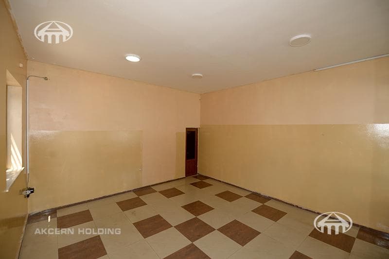 Магазин · 550 м² · Аджапняк