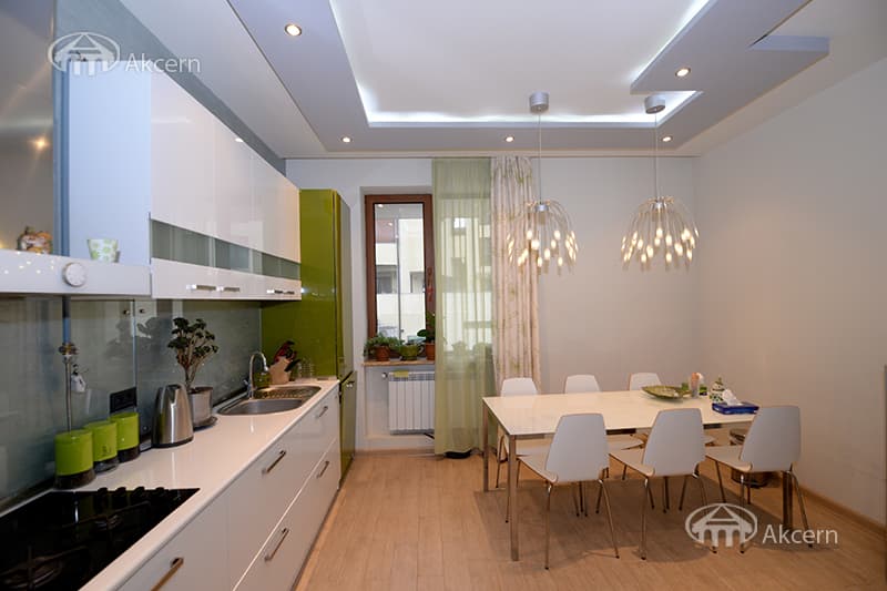 Дом · 4 комн. · 210 м² · Канакер-Зейтун