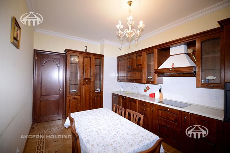 Apartment · 4 rooms · 135 m² · Arabkir