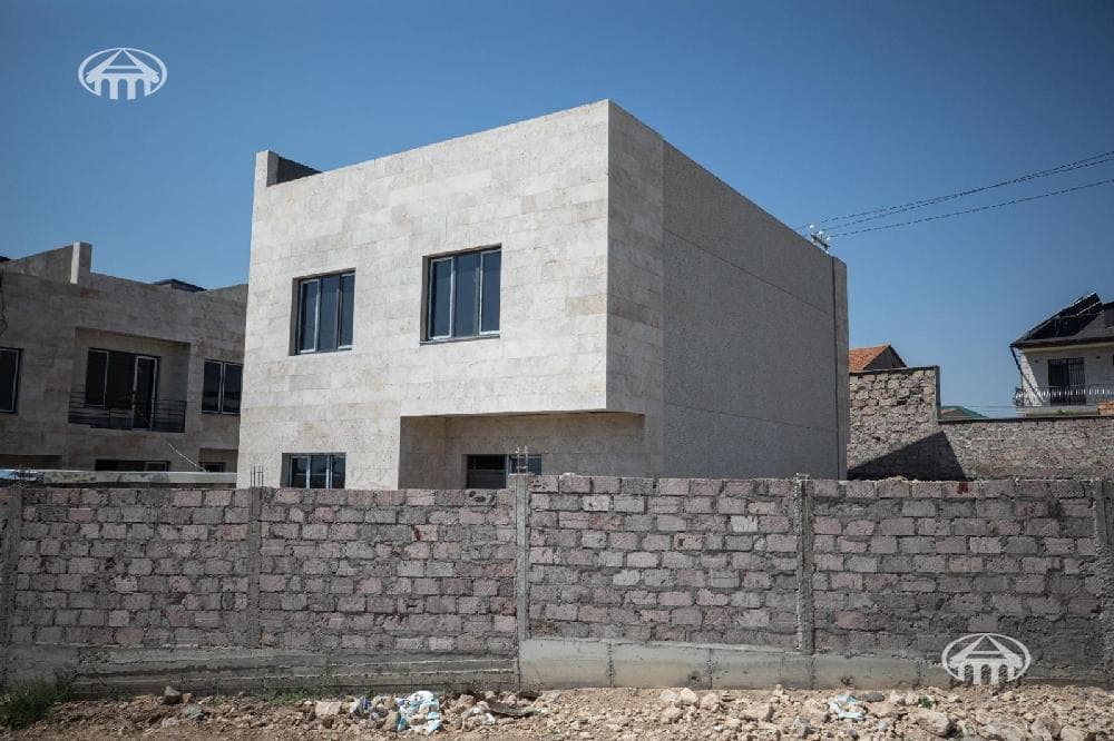 Mansion · 4 rooms · 166 m² · Qasax