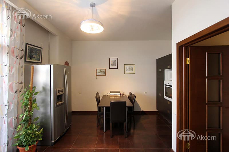 Квартира · 4 комн. · 185 м² · Арабкир — фото 25 из 29