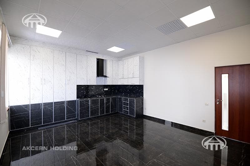 Офис · 681 м² · Канакер-Зейтун