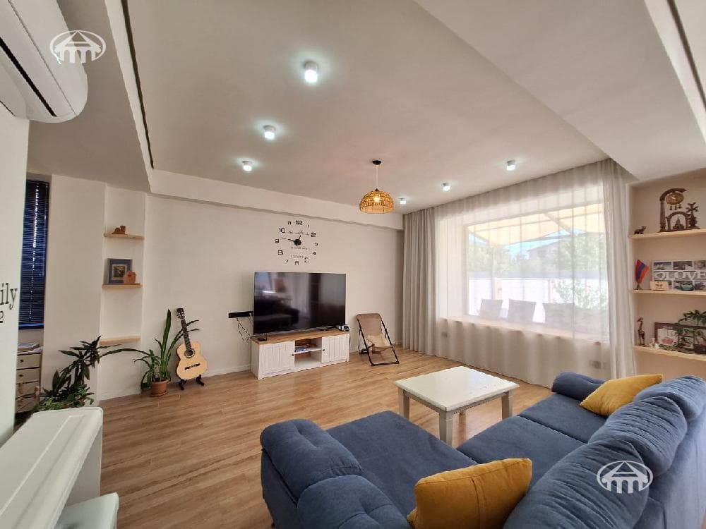 Особняк · 5 комн. · 380 м² · Ариндж