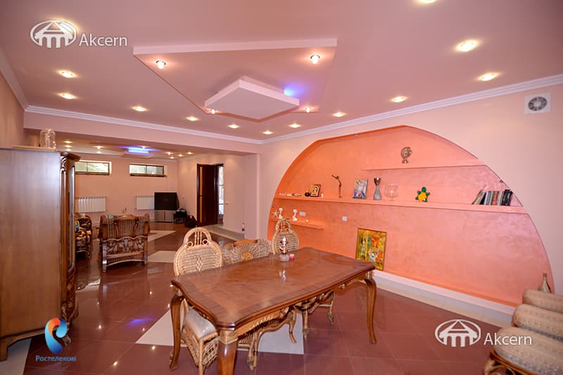 Mansion · 5 rooms · 586 m² · Avan — photo 27 / 34