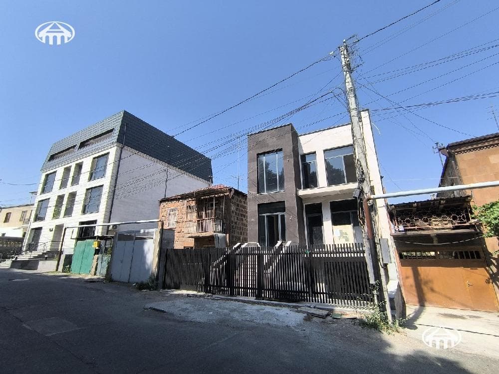 Особняк · 6 комн. · 325 м² · Арабкир