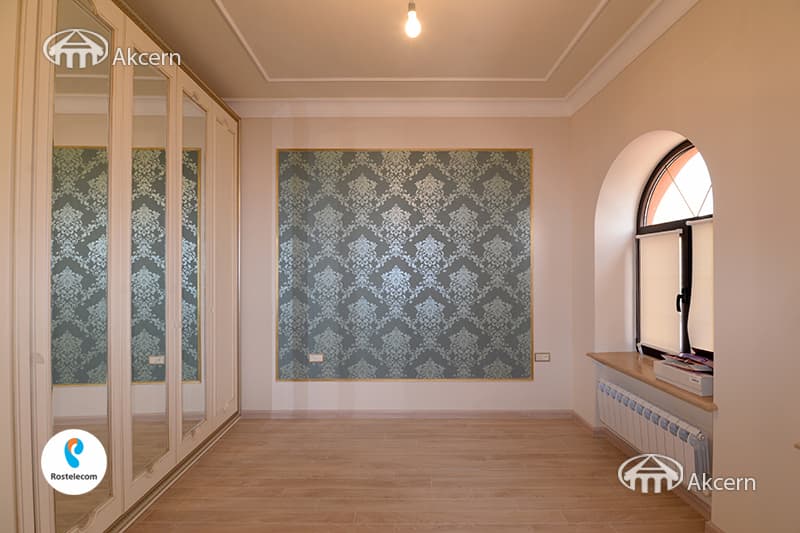 Առանձնատուն · 8 սեն. · 596 մ² · Արաբկիր